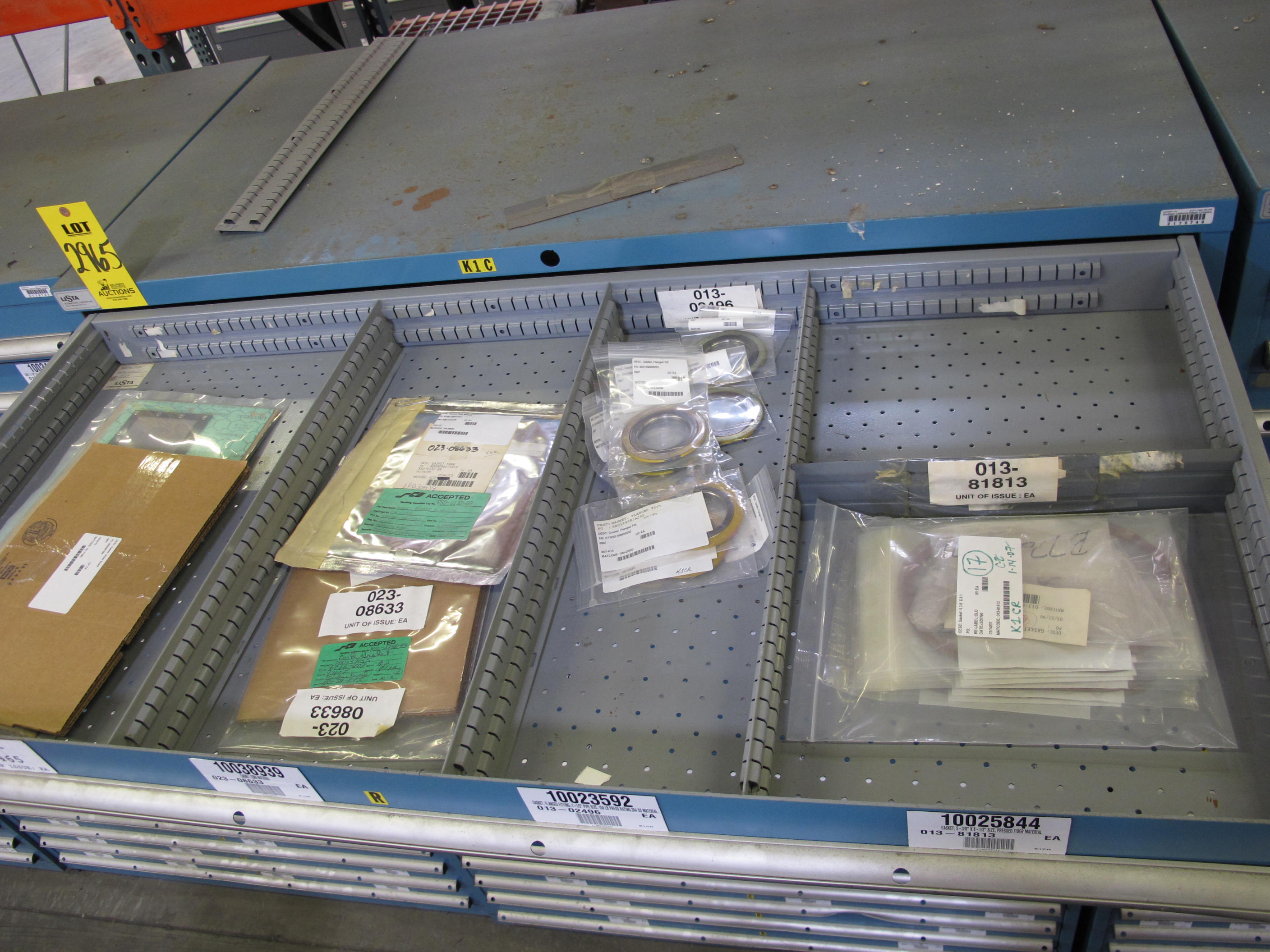 LISTA HEAVY DUTY 9-DRAWER PARTS CABINET W/ CONTENTS (W-50) LOADING & HANDLING FEE $25-